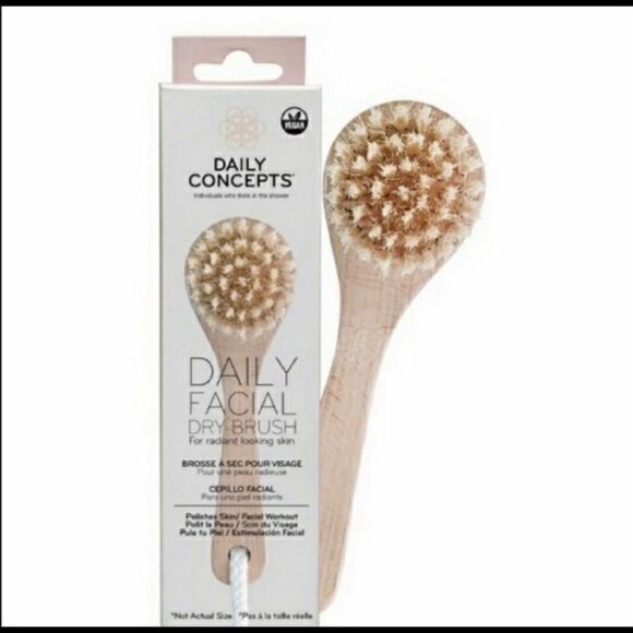 NIB ... DAILY CONCEPTS Daily Facial Dry Brush 🌷 - Picture 1 of 4
